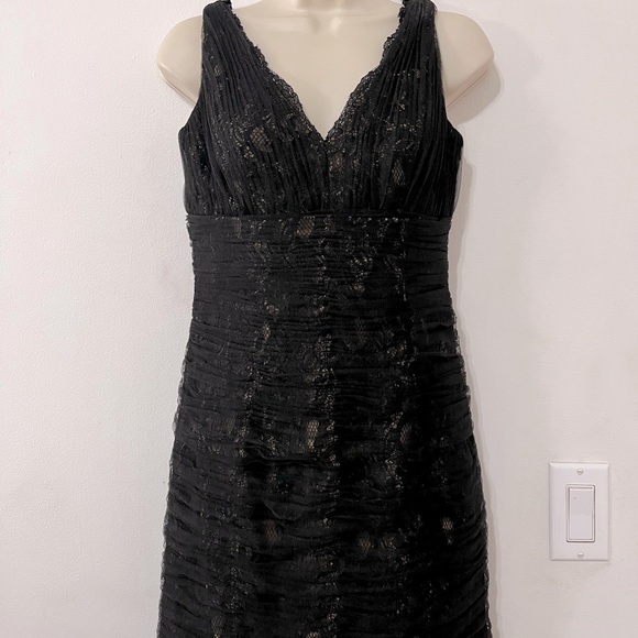 Monique Lhuillier Lusting Over You Black Gown $598 - Picture 9 of 16